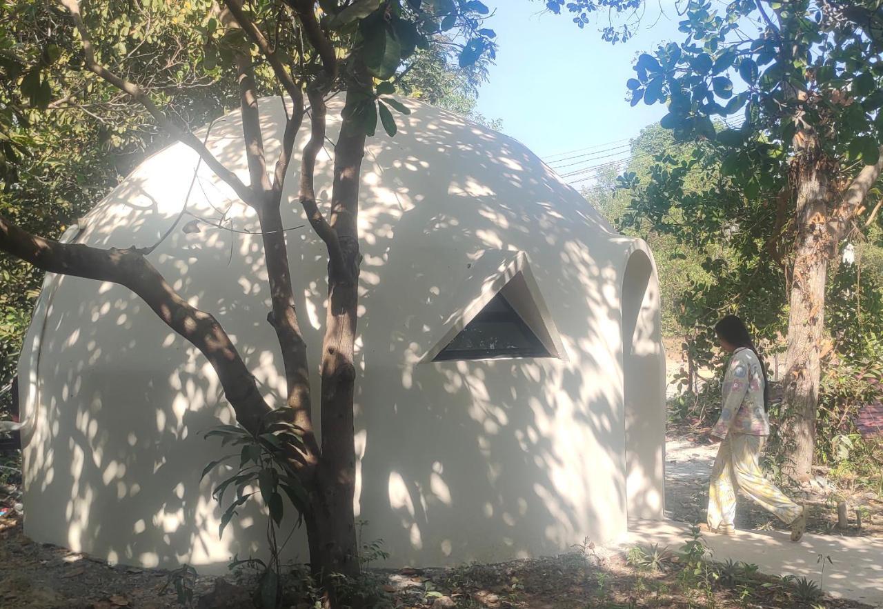 Done Right Hostel Phumi Chrouy Svay Bagian luar foto